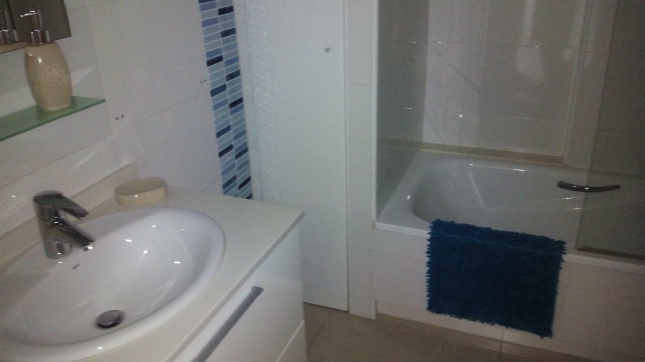 Apartacona-Playa Apartment Valencia Luaran gambar